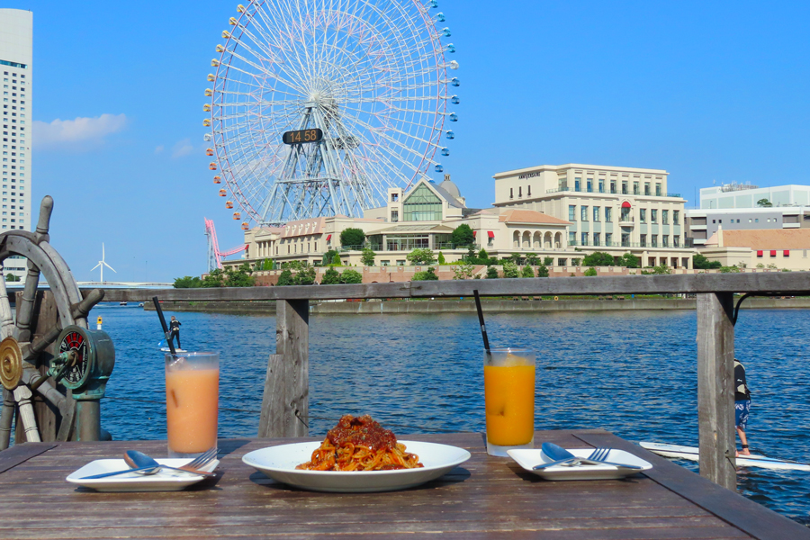 カフェ&バー ヘミングウェイ横浜