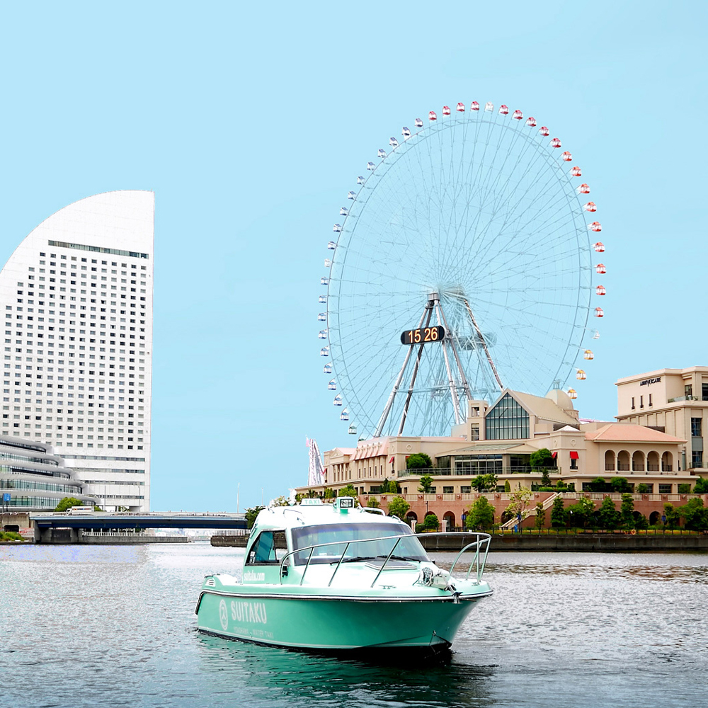 横浜みなとみらいの海でクルージングを楽しむ。横浜ショートデイクルーズ